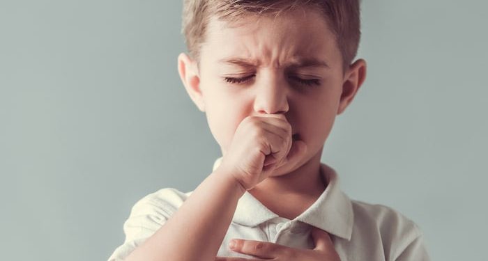 8 Langkah Alami Redakan Batuk Anak