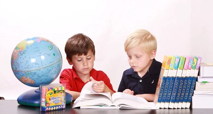 7 Cara Membantu Anak Menolak Ajakan Teman