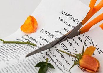 Cinta Itu Bukan Permen Karet, Manis Disayang Tawar Dibuang