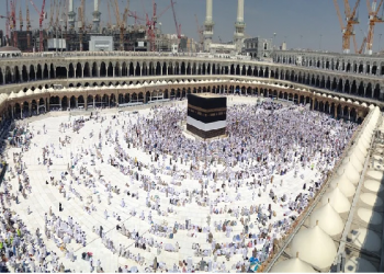 Meski Sempat Bermasalah Visa, Caisar Akhirnya Berangkat Umrah