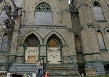 Ditinggalkan Jemaatnya, Gereja-gereja di Amerika berubah menjadi Masjid