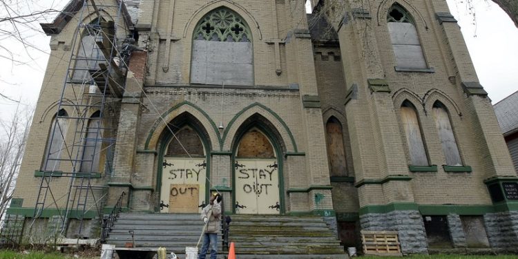 Ditinggalkan Jemaatnya, Gereja-gereja di Amerika berubah menjadi Masjid