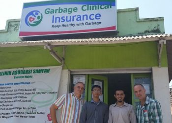 Gamal Albinsaid dan Sampah untuk Bayar Berobat