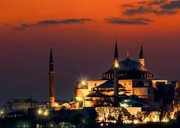 Di Dunia Kita Meminta, Di Akhirat Kita Berharap Nikmat