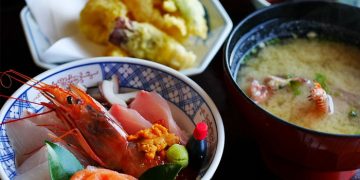 Tips Memilih Makanan Sehat saat Menstruasi