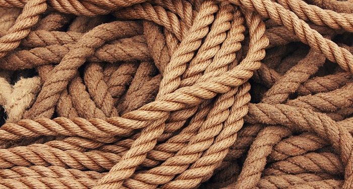 Lelaki Tua dan Seutas Tali