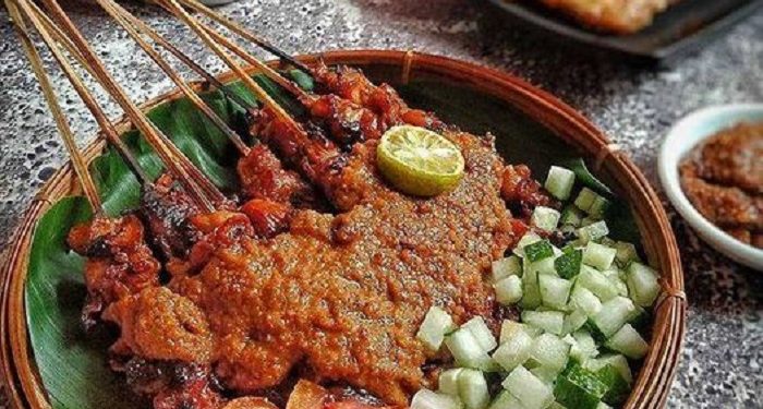 Buka Puasa dan Makan Malam, Haruskah Dipisahkan?