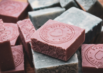 Keberkahan Pergi pada Pagi Hari untuk Mencari Nafkah