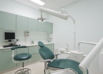 Uwais Al-Qarni Lebih Senang Bersama Fakir Miskin