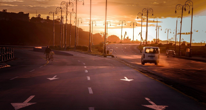 Uwais Al-Qarni Lebih Senang Bersama Fakir Miskin