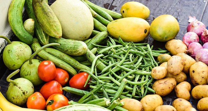 Kartika Chandra Istri Polisi yang Memilih Usaha Berjualan Sayur Keliling