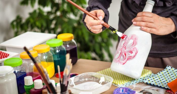 hiasan teknik decoupage