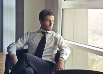 Tidak Memberatkan Beban Suami dengan Tuntutan di Luar Kemampuan