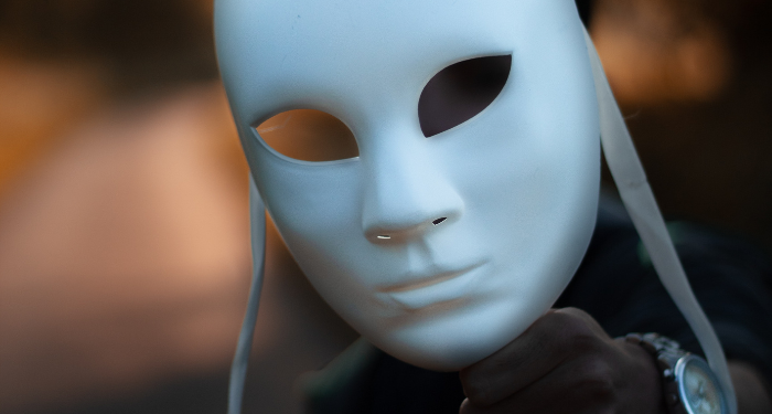 Tidak Memberatkan Beban Suami dengan Tuntutan di Luar Kemampuan