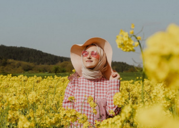 Tips Merawat Rambut untuk Wanita Berhijab