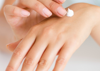 Rasulullah Turut Mengerjakan Pekerjaan Rumah