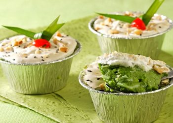 Manisnya Klapertart Pandan Kukus Temani Sore Anda