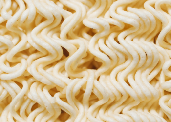 30 Persen Anak Indonesia Bertubuh Pendek karena Mie Instan?