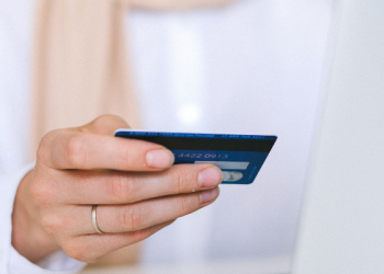 Ini 5 Cara Bagi Suami Mengatasi Istri Pemalas