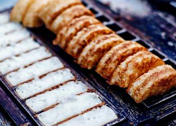 Buat Sendiri Kue Pancong yuk!