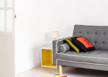 Ini 5 Cara Bagi Suami Mengatasi Istri Pemalas