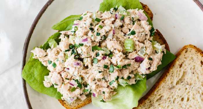 Tuna Salad, Kombinasi Ikan dan Sayuran yang Lezat