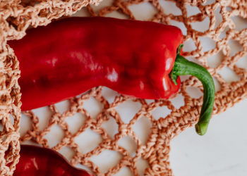 Bolu Gulung Cokelat Moka, Penawar Sedih dan Duka