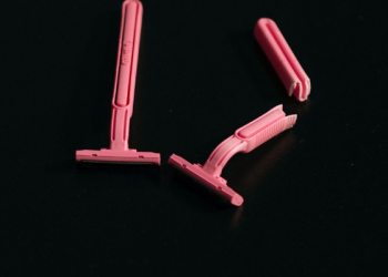 Bolu Gulung Cokelat Moka, Penawar Sedih dan Duka