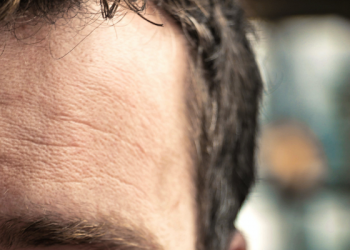 Kebahagiaan Berkibar di atas Rumah Paling Agung