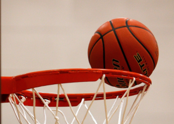 Masker Bawang Putih Bantu Usir Komedo di Wajahmu