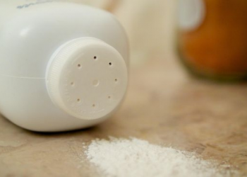 Masker Bawang Putih Bantu Usir Komedo di Wajahmu