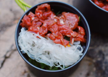 Masker Bawang Putih Bantu Usir Komedo di Wajahmu