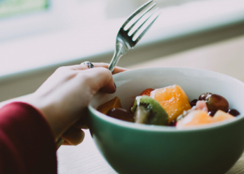Masker Bawang Putih Bantu Usir Komedo di Wajahmu