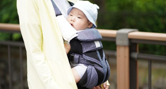 Tips Memilih Gendongan untuk Bayi