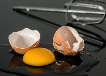 Bukan Hanya untuk Kue, Kuning Telur Juga Berkhasiat untuk Kilaukan Wajah