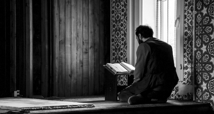 Tetap Duduk Hingga Matahari Bersinar Setelah Shalat Subuh