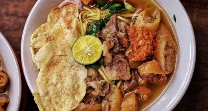 Resep Santap Siang Penggugah Selera, Soto Mie Bogor