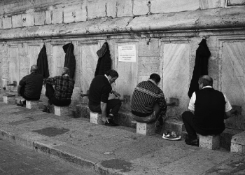 Menyempurnakan Wudhu