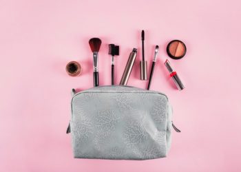 4 Produk Kecantikan yang Wajib Ada di Mobil