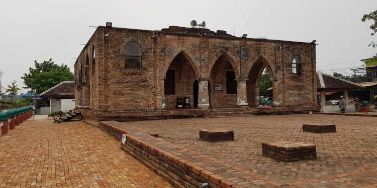 Uniknya Masjid Tertua di Wilayah Patani Thailand Selatan
