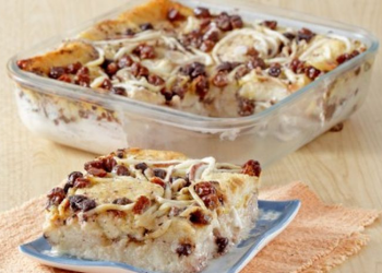 Puding Roti Kismis Kelapa