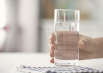 Manfaat Minum Air Putih Setelah Makan