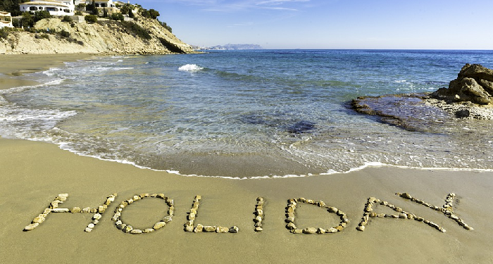 Tips Berlibur Asyik ala Mam Fifi