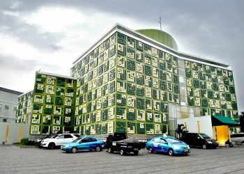8 Pesona Keindahan Masjid Raya Asmaul Husna Tangerang