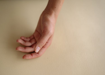 Kembalikan Kelembaban Kulit dengan Cara Ini