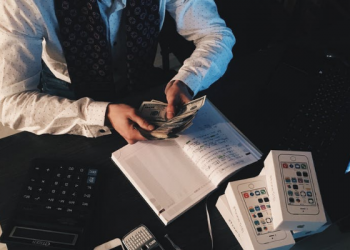 Ini Tips Mengatur Keuangan Keluarga Ala Ingrid Kansil