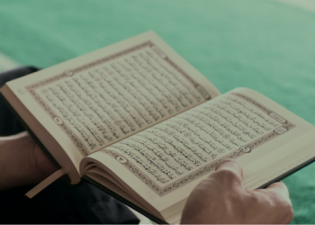 Manfaat Mendengarkan Murotal Alquran