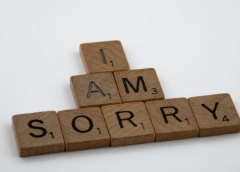 Manfaat Mendengarkan Murotal Alquran