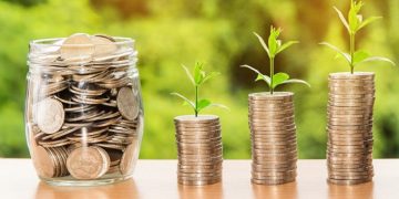 Menabung Receh Hingga 10 Galon, Pasutri Ini Kaget Jumlahnya Capai 60 Juta Rupiah