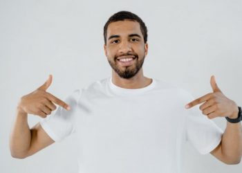 Tips hilangkan noda bandel pada pakaian putih